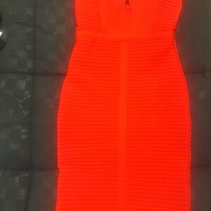 Elegant Red Sleeveless Dress